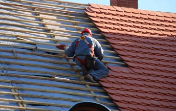 roof tiles Aslacton, Norfolk
